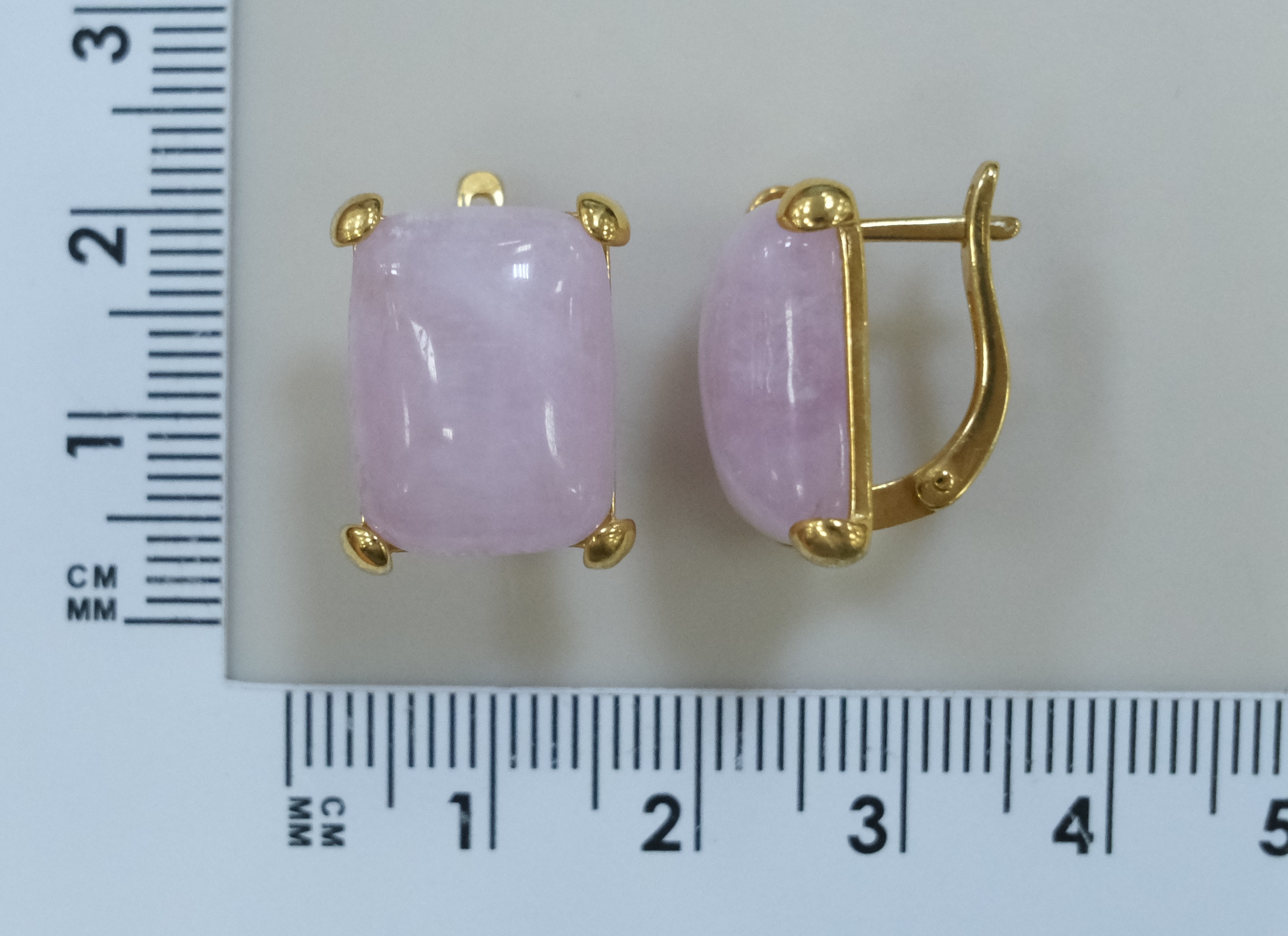 Серебряные серьги с кунцитами